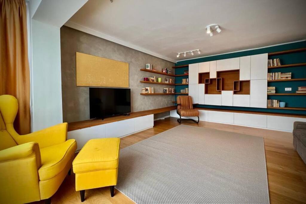 Bright And Modern Home Тимишоара Экстерьер фото